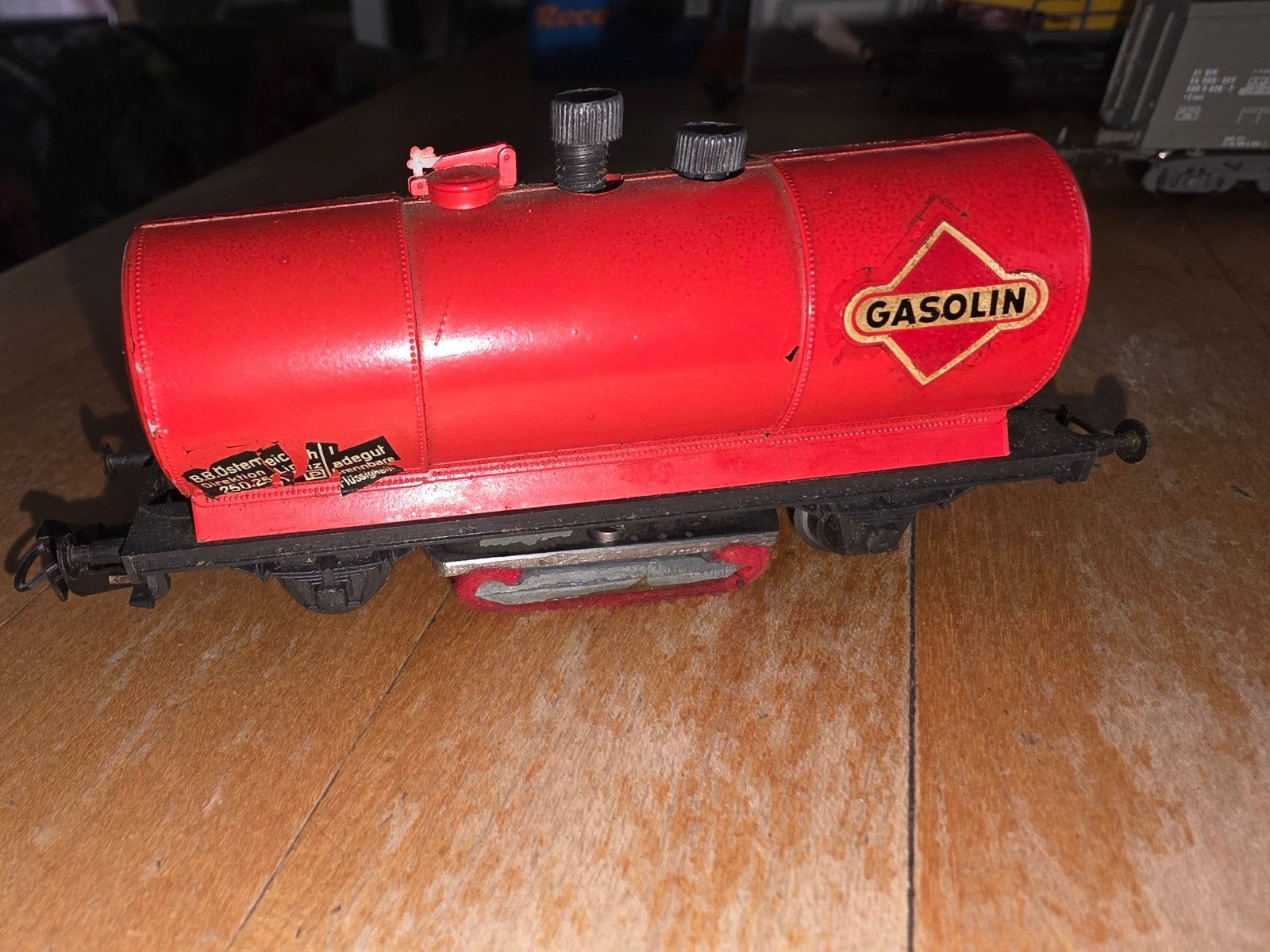 Märklin Gasolin tankwagon - Rood - Gebruikt, Hobby en Vrije tijd, Wisselstroom, Gebruikt, Wagon, Ophalen of Verzenden