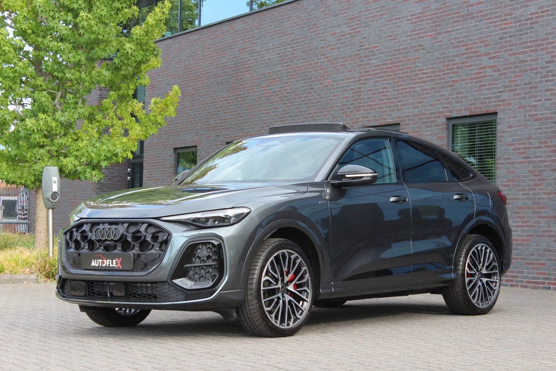 Audi Q5 Sportback 2.0 TFSI e-hybrid quattro S edition Compet, Auto's, Audi, Automaat, Gebruikt, Zwart, 4 cilinders