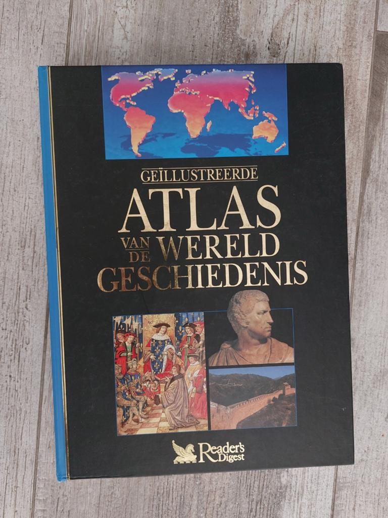 Geïllustreerde Atlas van de Wereldgeschiedenis - Reader's Di, Boeken, Gelezen, Overige atlassen, Reader's Digest, Ophalen of Verzenden
