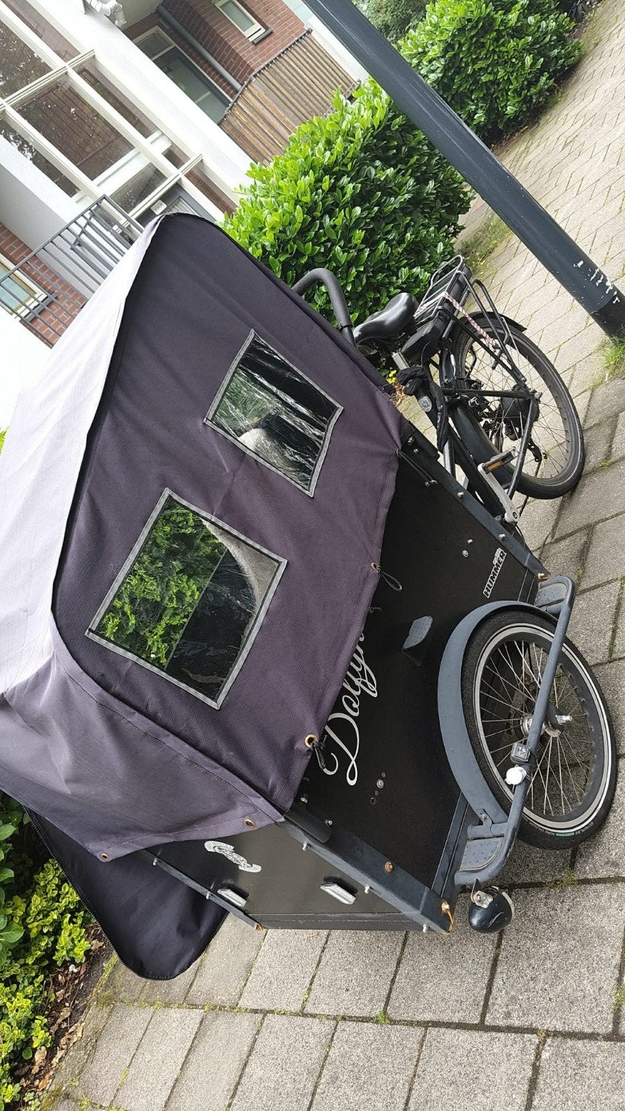 Dolly Bakfiets met nieuwe accu en anti-lek banden, Fietsen en Brommers, Gebruikt, 59 cm of meer, 30 tot 50 km per accu, Ophalen