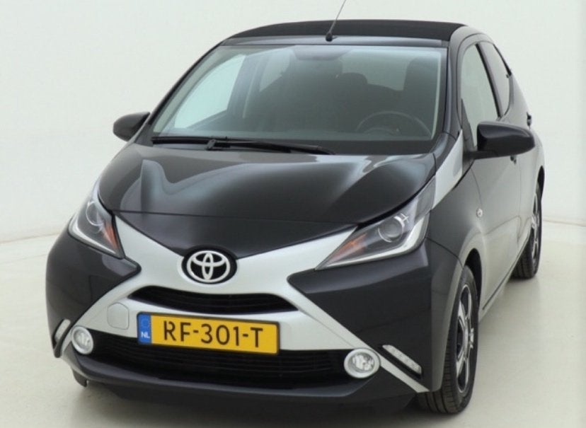 Toyota Aygo 1.0 Vvt-i 69pk 5D 2017 Zwart, Voorwielaandrijving, Leder en Stof, Zwart, Origineel Nederlands