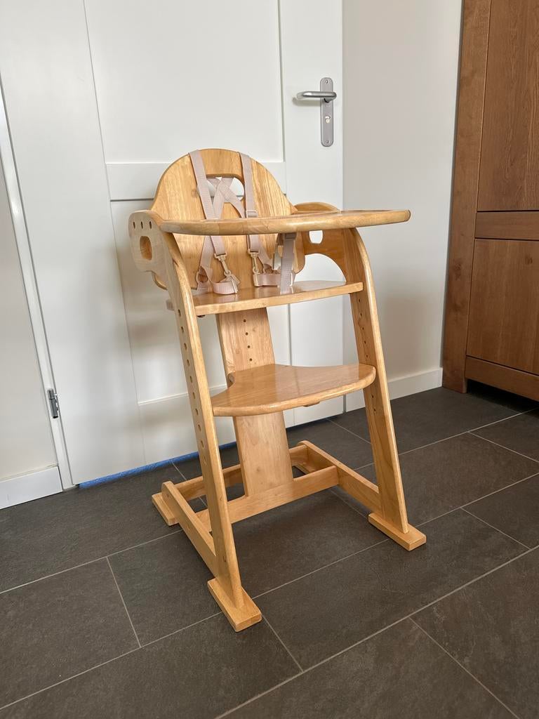 Stevige beukenhouten kinderstoel met veiligheidsriem, Ophalen, Gebruikt, Meegroeistoel, Gordel(s)