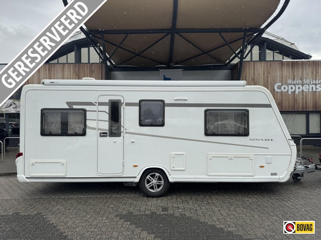 Eriba Nova GL 530 Enkele bedden + Dak airco + 2000kg, Caravans en Kamperen, Rondzit, Bedrijf, 6 tot 7 meter, Eriba