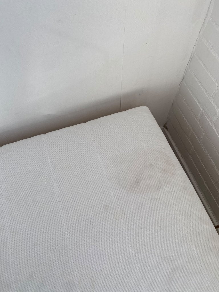 IKEA bed frame, matress and slanted base (NEIDEN, ÅFJÄLL), Gebruikt, Bruin, Tweepersoons, 200 cm
