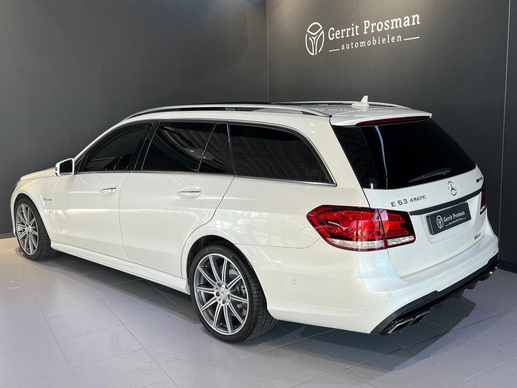 Mercedes-Benz E-klasse Estate E63 AMG 5.5 V8 Bi-Turbo 4MATIC, Auto's, Gebruikt, Wit, Leder, Stationwagon