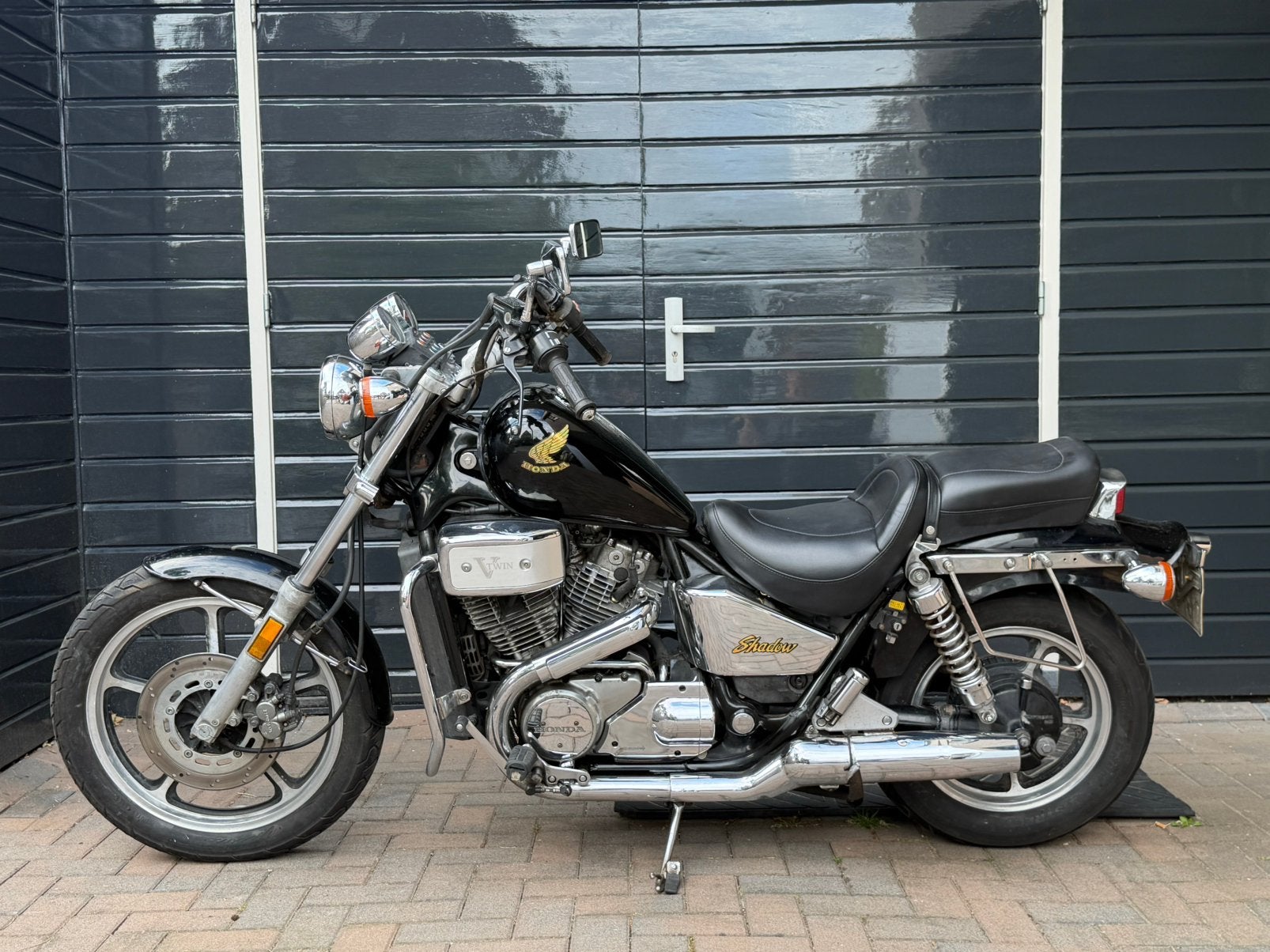 Honda Shadow VT 700 C, Motoren, Cardan-aandrijving, 2 cilinders, Gebruikt, Particulier