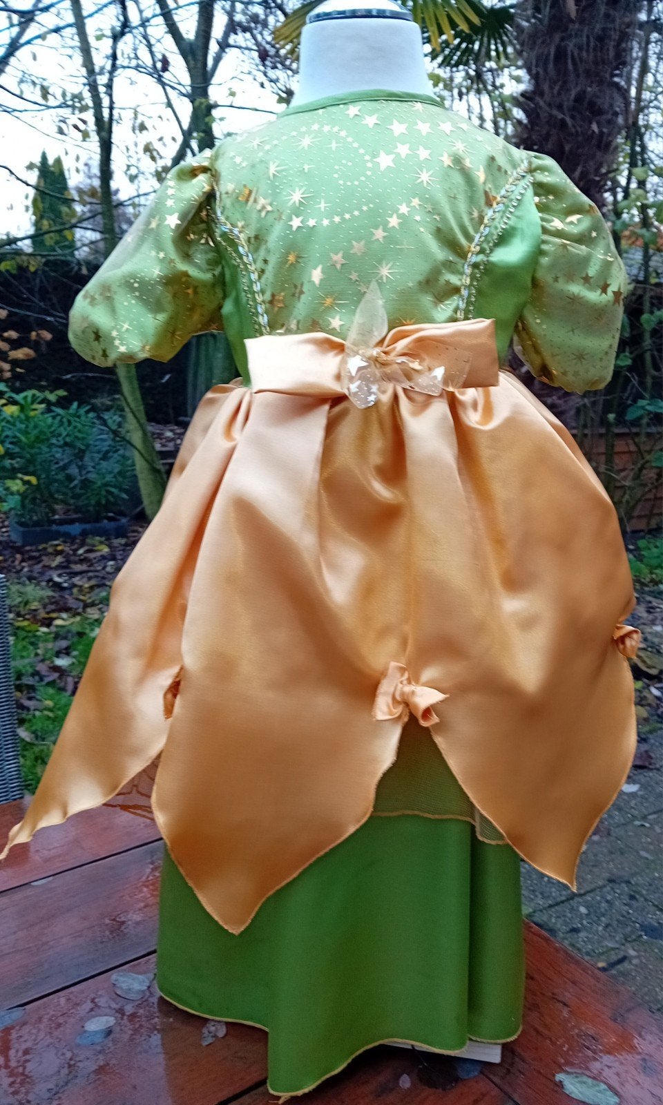 Prinsessenjurk groen met gouden sterren en tule.NIEUW! mt110, Kinderen en Baby's, Verzenden, Nieuw, 110 t/m 116, Meisje