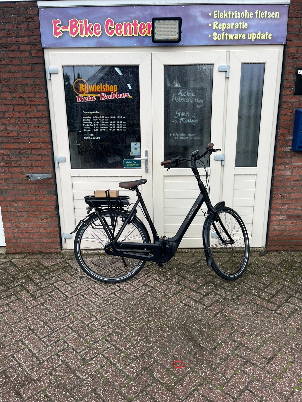 In zeer nette staat gazelle orange c8 d 61 cm 400 wh accu, Ophalen, Sparta, 53 tot 56 cm, Versnellingen