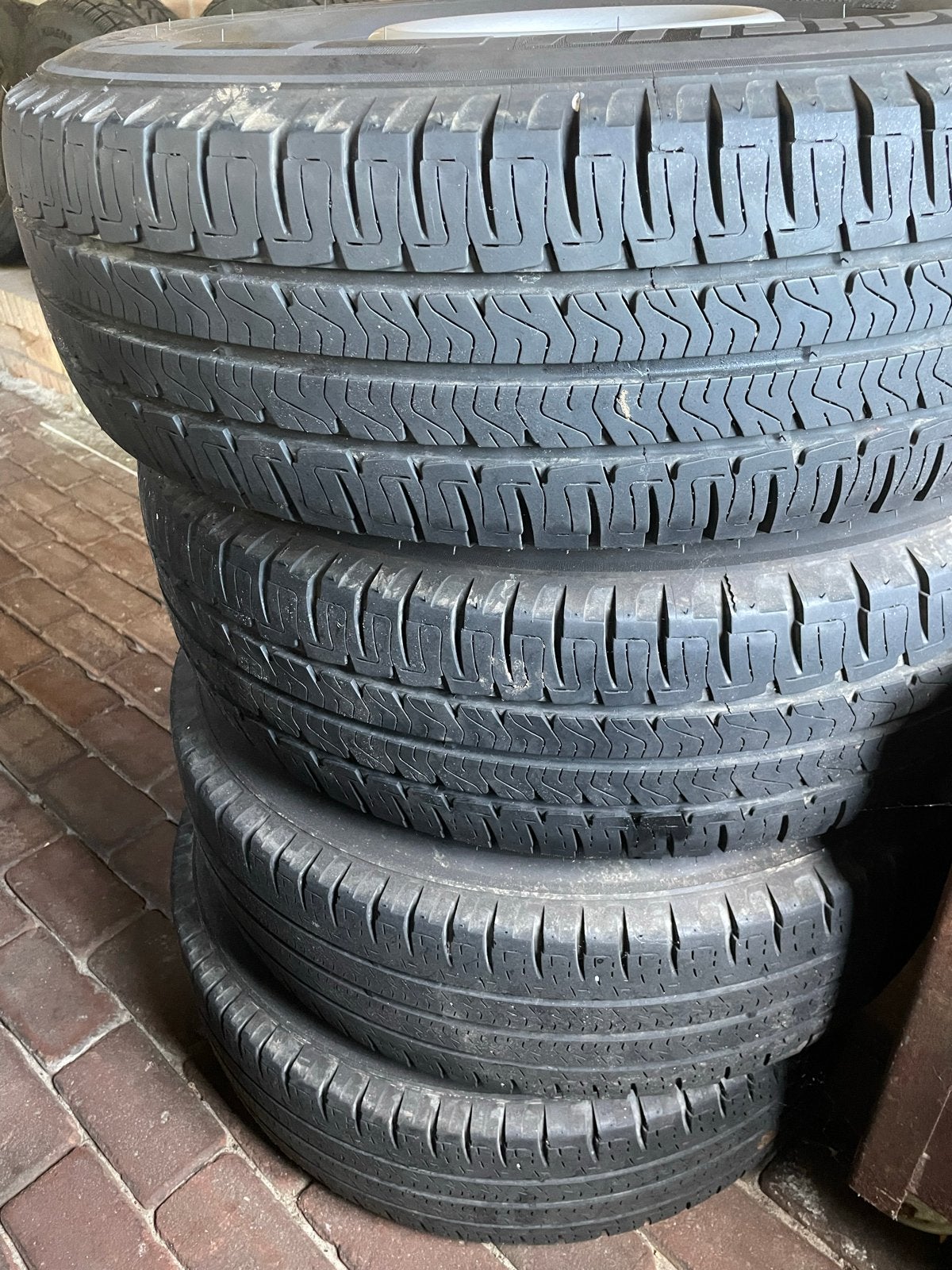 Michelin 225/75 R16CP All Season banden op velg, Ophalen, Gebruikt