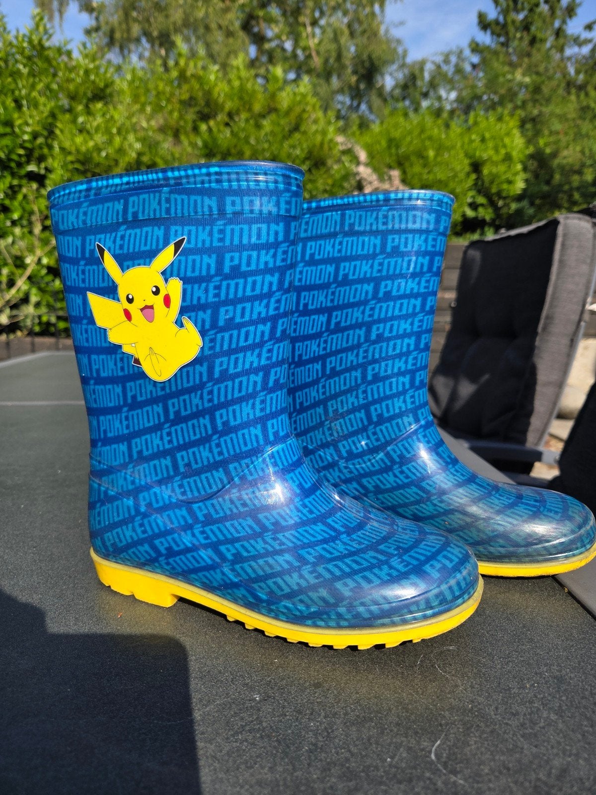 Pokémon Pikachu Regenlaarzen - Blauw/Geel maat 31, Ophalen, Gebruikt, Jongen of Meisje, Laarzen