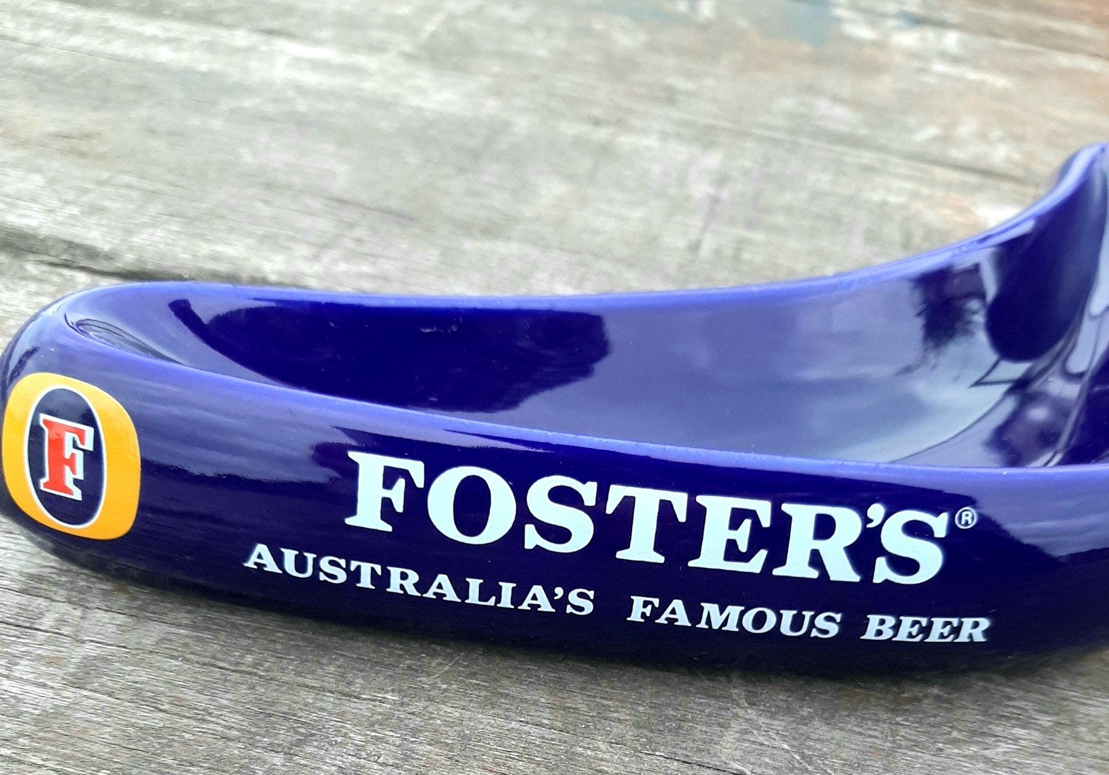 Foster’s Beer Asbak - (Australia’s Famous bier / Boemerang), Verzamelen, Ophalen of Verzenden, Asbak