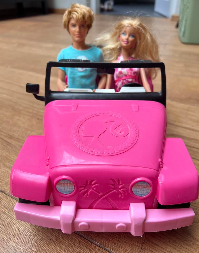 Barbie auto met Ken en Barbie, Ophalen of Verzenden, Zo goed als nieuw, Jongen of Meisje