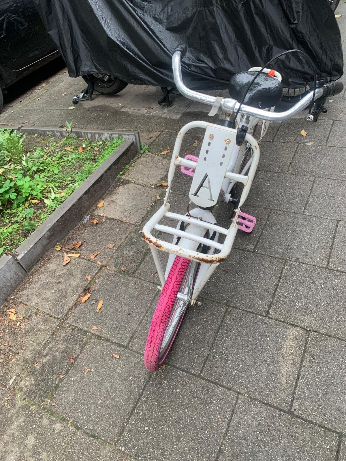 Altec Kinderfiets met roze banden en voordrager, Ophalen, Gebruikt, Terugtraprem, 16 tot 20 inch