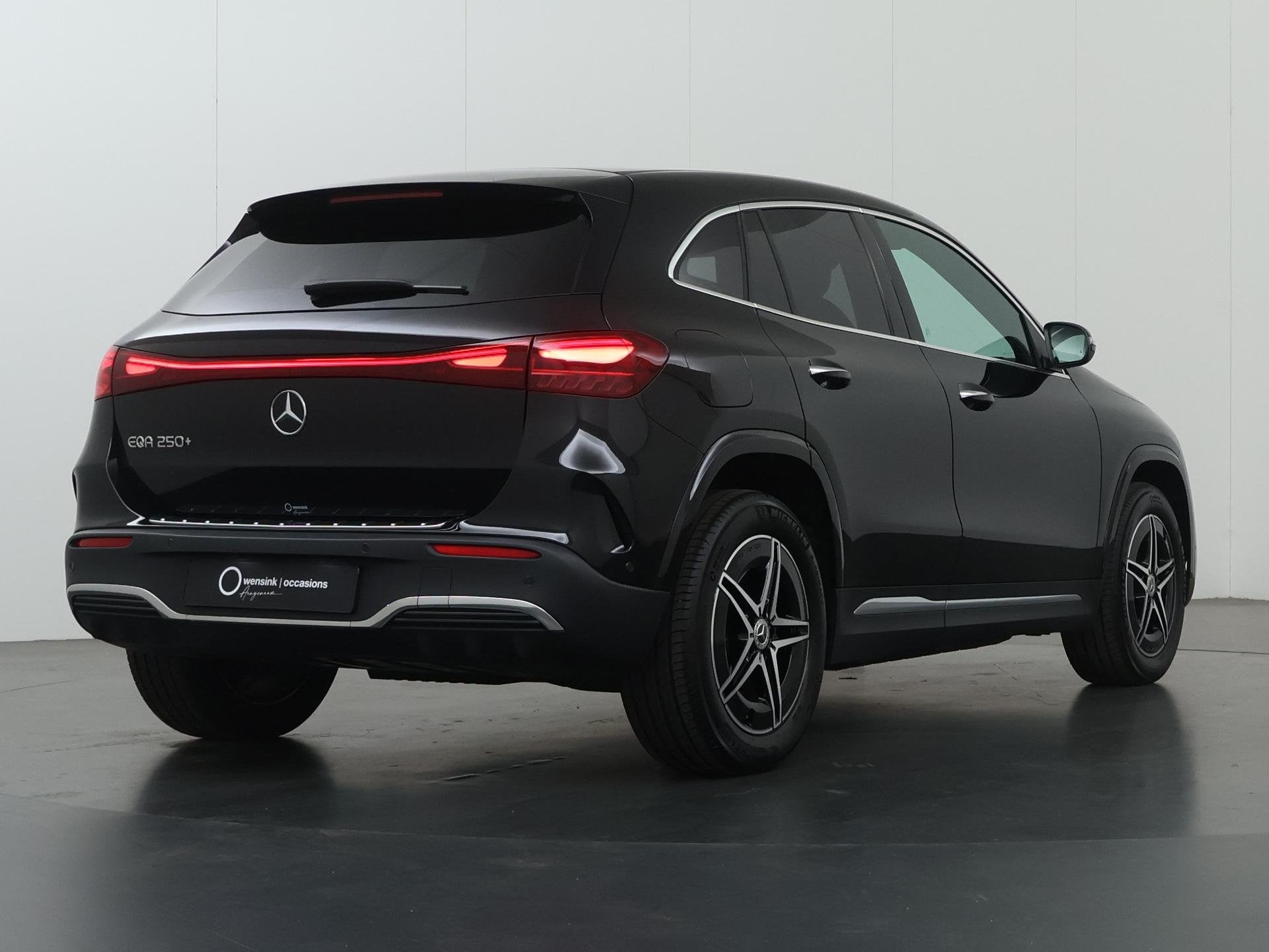 Mercedes-Benz EQA 250+ AMG Line 71 kWh | Winter pakket | Ach, Gebruikt, Zwart, 435 min, Zwart