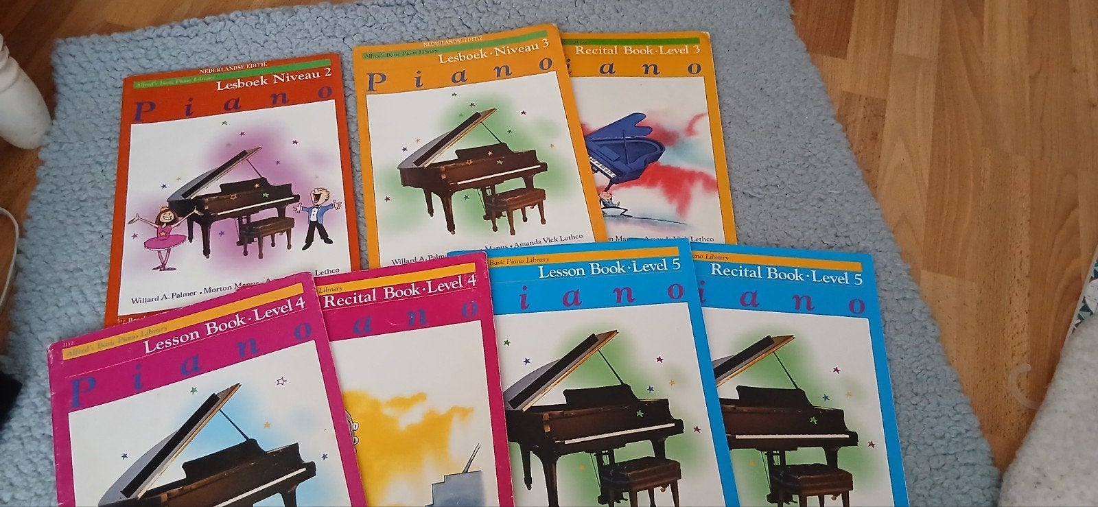 Alfred's basics Piano Library Piano  les+ speelboeken 2 tm 5, Muziek en Instrumenten, Gebruikt, Klassiek, Ophalen of Verzenden