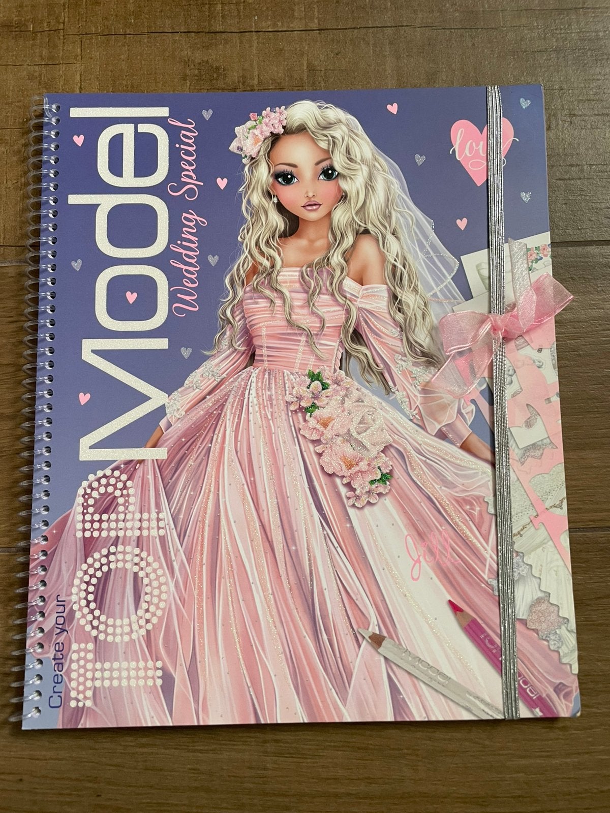 Topmodel wedding book, Boeken, Ophalen, Zo goed als nieuw, Mode algemeen