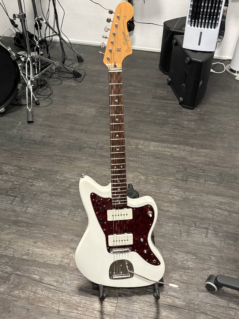 squier classic vibe jazzmaster, Muziek en Instrumenten, Ophalen, Zo goed als nieuw, Solid body, Fender