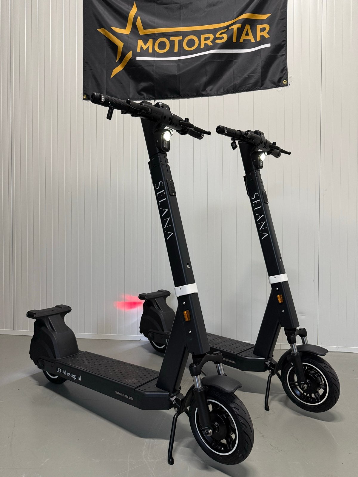 Selana Alpha E-step Eerste legale step!, Ophalen of Verzenden, Nieuw, Elektrische step (E-scooter)