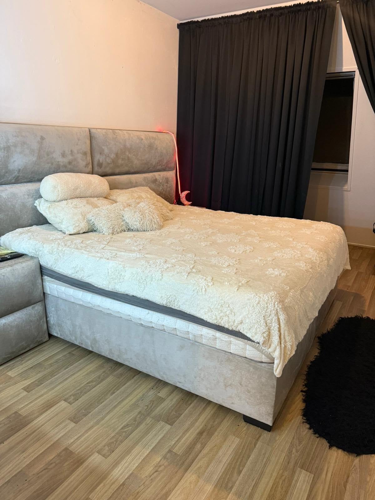 Heerlijke boxspring 180 x 200 1 jaar oud TEAB, Ophalen, Tweepersoons, 180 cm, Stof