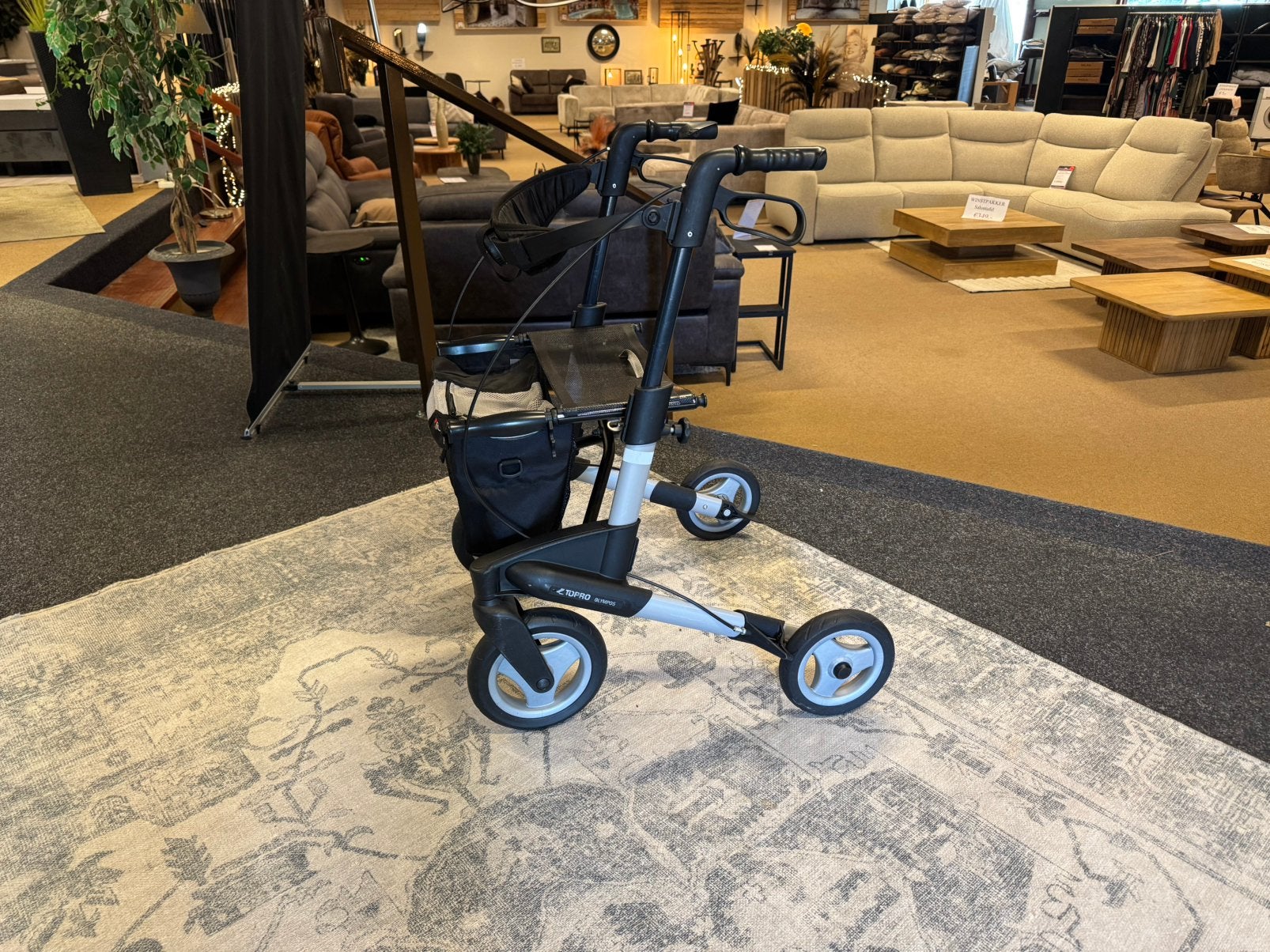 Rollator Topro Olympos incl rugsteun mt S 140-170 cm  150 kg, Zo goed als nieuw, Mwonenenslapen, Mwonenenslapen@ziggo.nl, Oliemolensingel 70