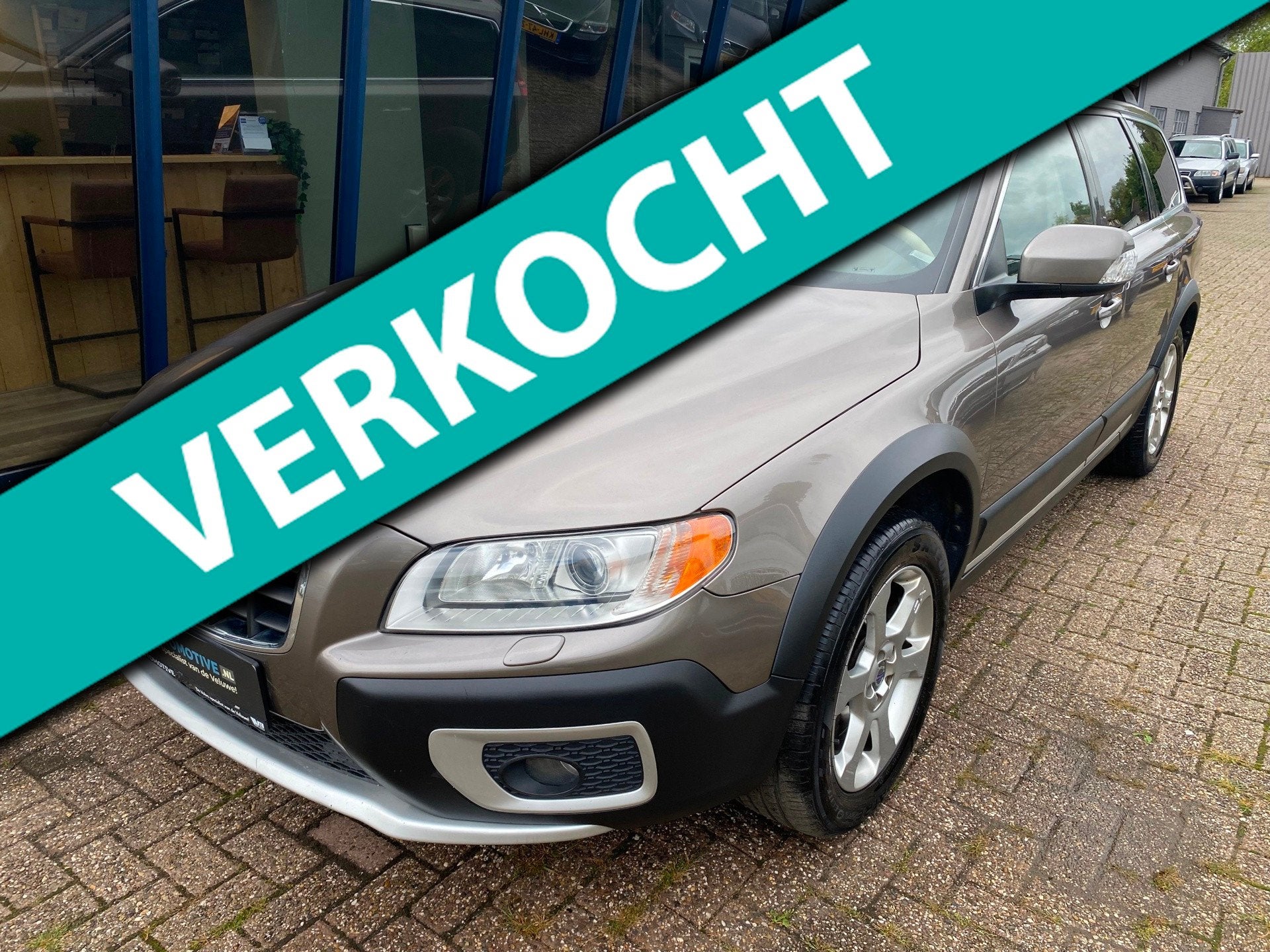 Volvo XC70 3.2 Summum Automaat 4WD / LEER / XENON / TREKHAAK, Automaat, 238 pk, Gebruikt, XC70