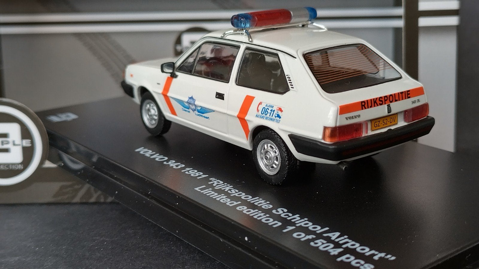 Volvo 343 Rijkspolitie Schiphol Airport  1:43 Triple 9 Pol, Overige merken, Auto, Verzenden, Triple 9