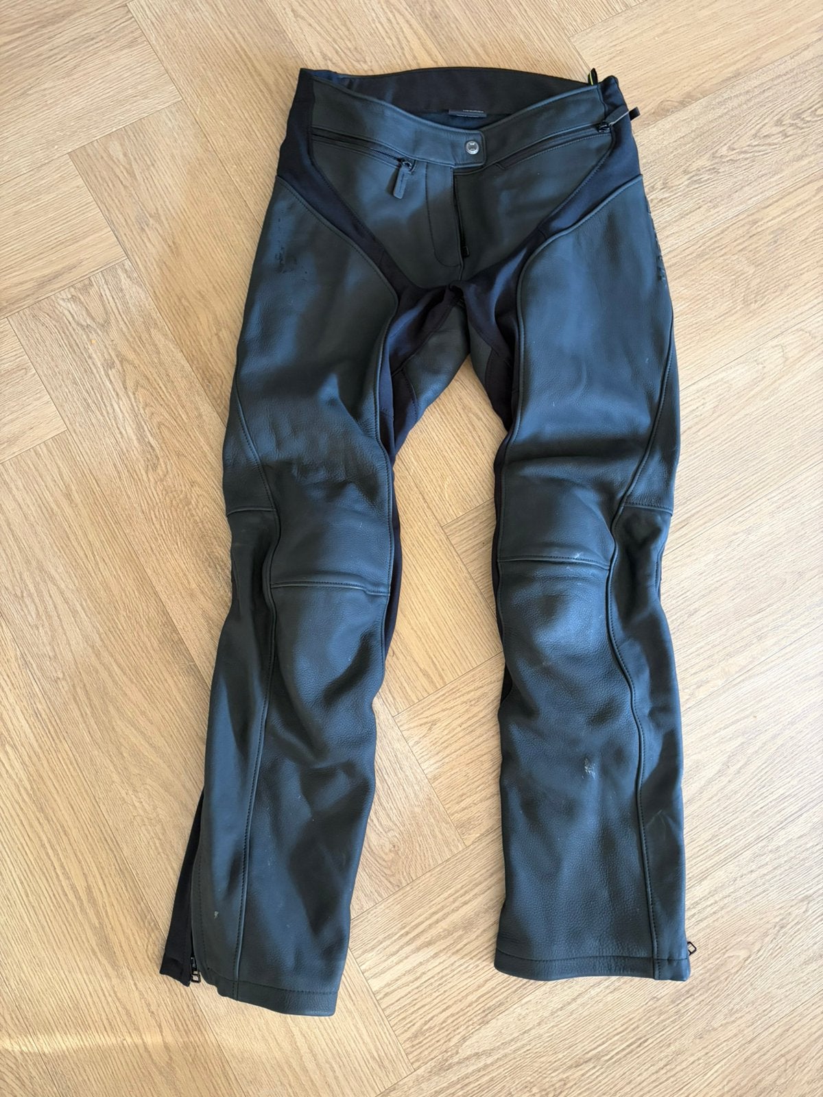 MACNA Dames motorbroek leder - als nieuw maat L / 40, Motoren, Ophalen of Verzenden, Tweedehands, Dames, Broek | leer