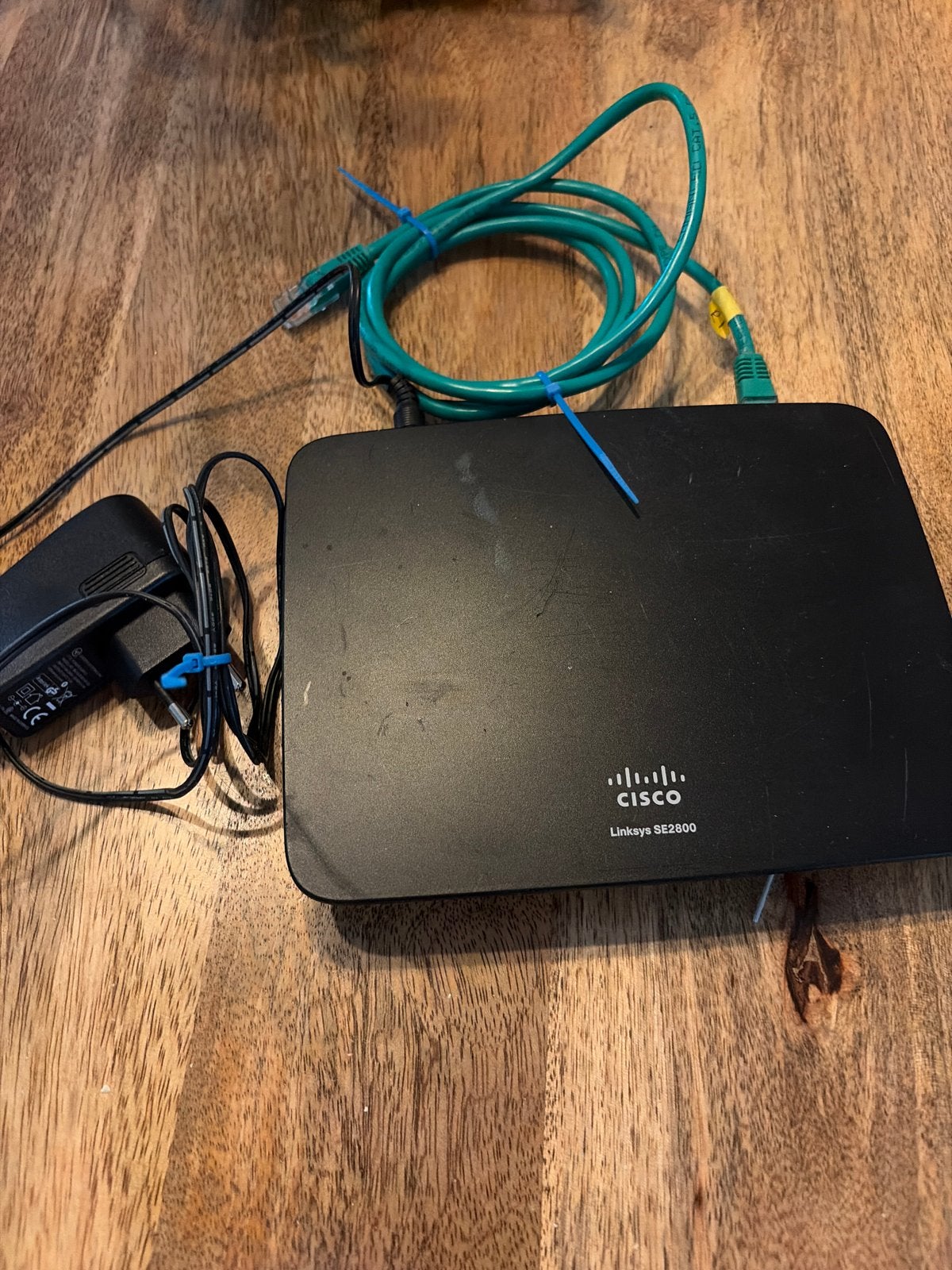 Cisco Linksys SE2800 8-poorts Gigabit Ethernet Switch, Ophalen of Verzenden, Gebruikt