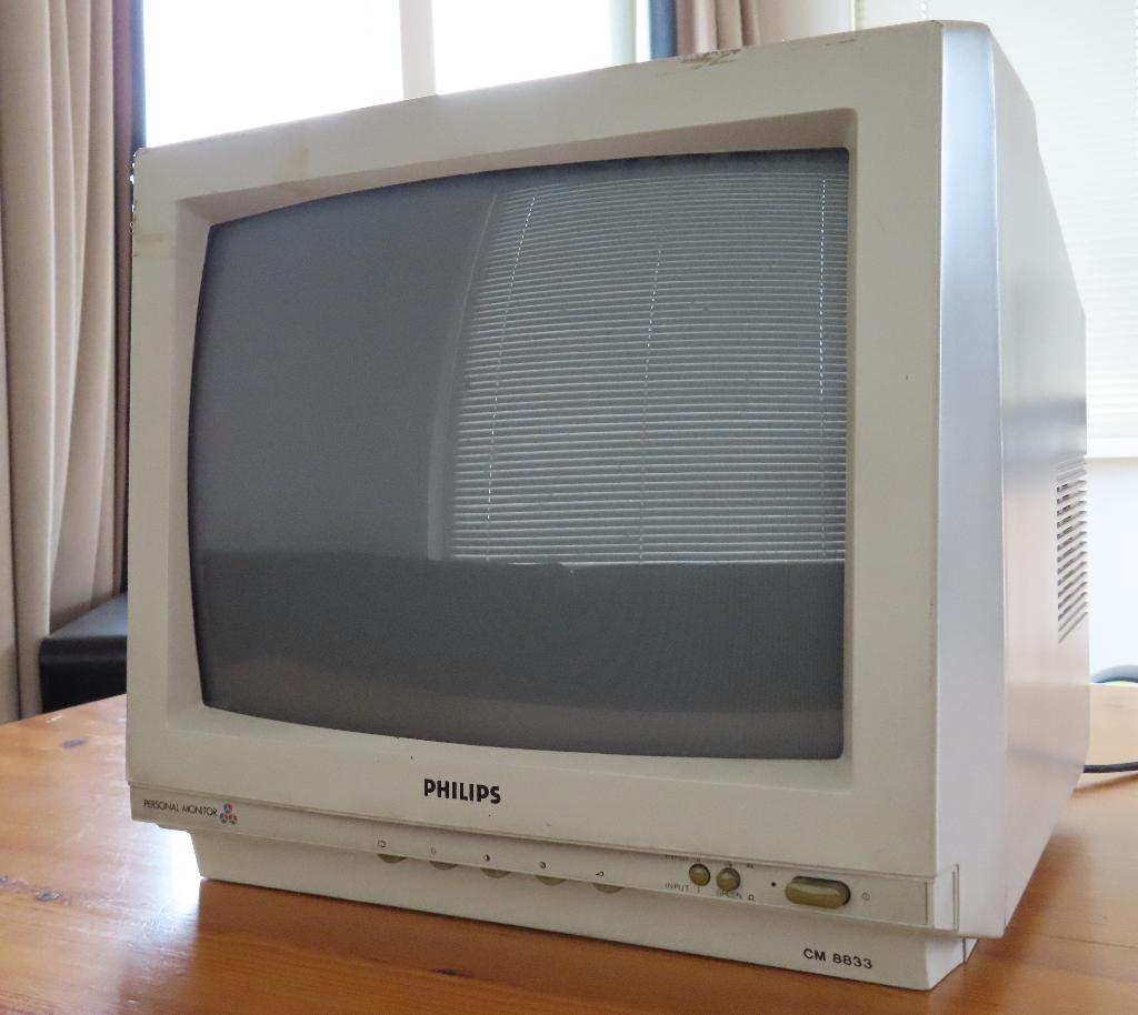 Philips CM 8833 kleuren monitor, Ophalen, Philips