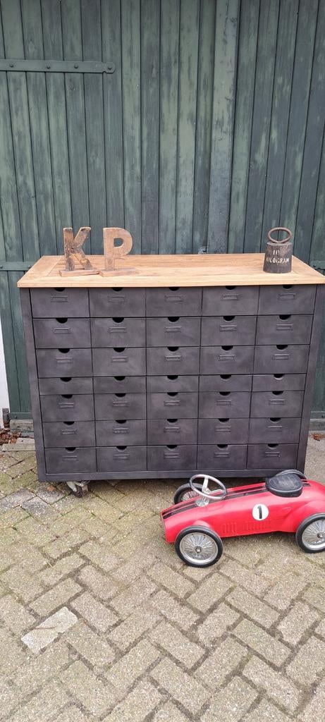 Zware industriële houten ladenkast met eiken blad, Ophalen of Verzenden, 25 tot 50 cm, 50 tot 100 cm, Minder dan 100 cm