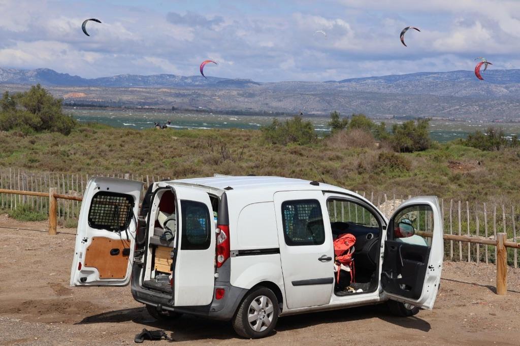 Renault Kangoo Mini Camper | Zelfbouw | Cruise Control, 74 pk, Renault, Wit, Origineel Nederlands