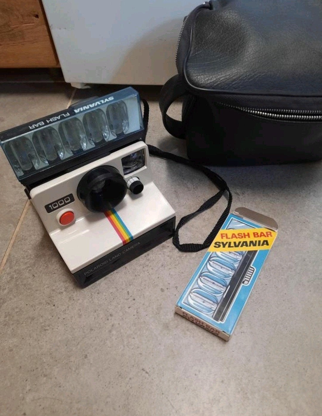 Zoldervondst Polaroid met flashbar boekje tas SX-70, Ophalen of Verzenden, Camera