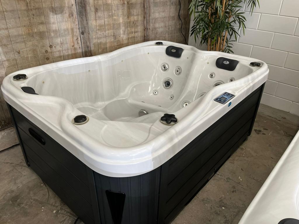 Demo 3 pers. Spa Passion Renew incl. Plaatsing & Garantie, Tuin en Terras, Bubbelbaden en Hottubs, Zo goed als nieuw, Filter, Ophalen