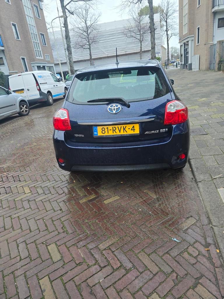 Toyota Auris 1.8 Full Hybrid 5DR CVT 2011 Blauw, Auto's, 4 cilinders, Blauw, 75 €/maand, 1798 cc