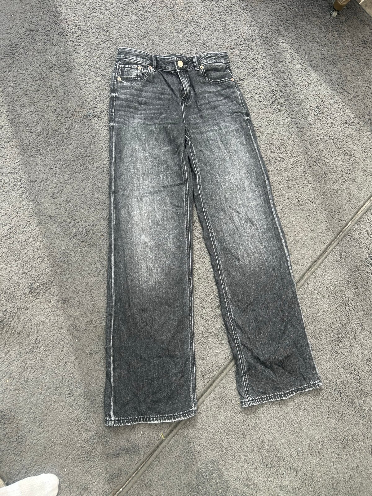 Stradivarius D91 jeans, maat 34 - Zo goed als nieuw, Ophalen of Verzenden, Zo goed als nieuw, Grijs, W27 (confectie 34) of kleiner