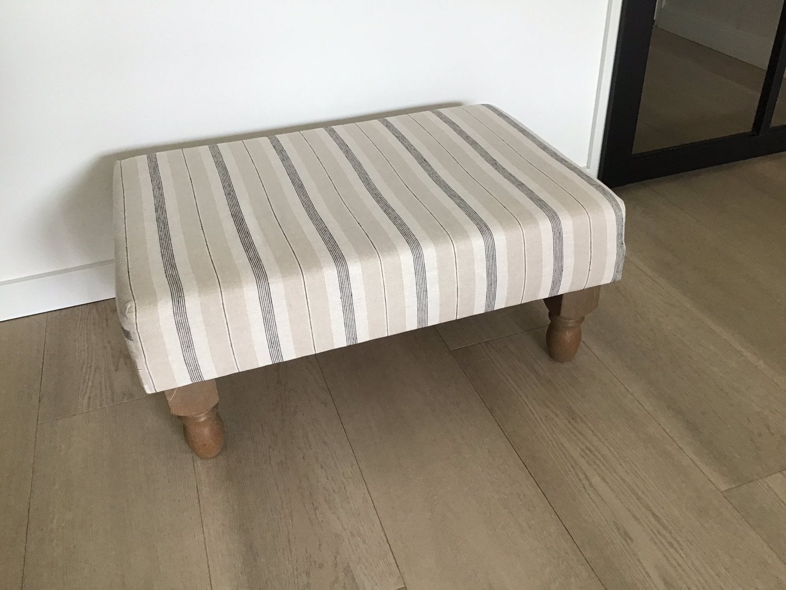 Voetenbankje, footstoel, Ophalen, Minder dan 50 cm, Gebruikt, Stof