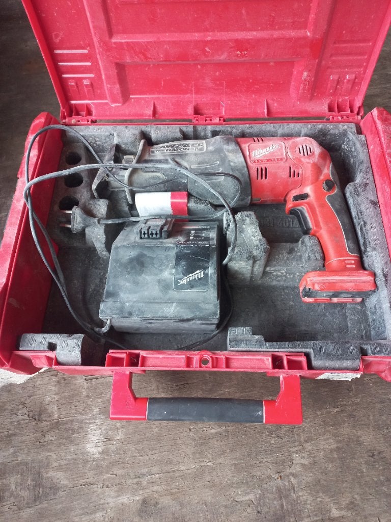 Milwaukee boormachine, Doe-het-zelf en Verbouw, Gereedschap | Overige machines, Ophalen, Gebruikt