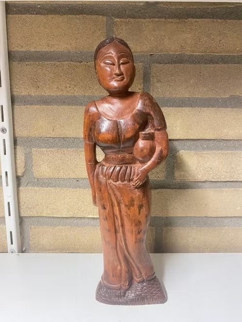 Javaans houten vrouwenbeeld – 31,5 cm, Ophalen of Verzenden, Handgemaakt, 20 - 50 cm, Beeld