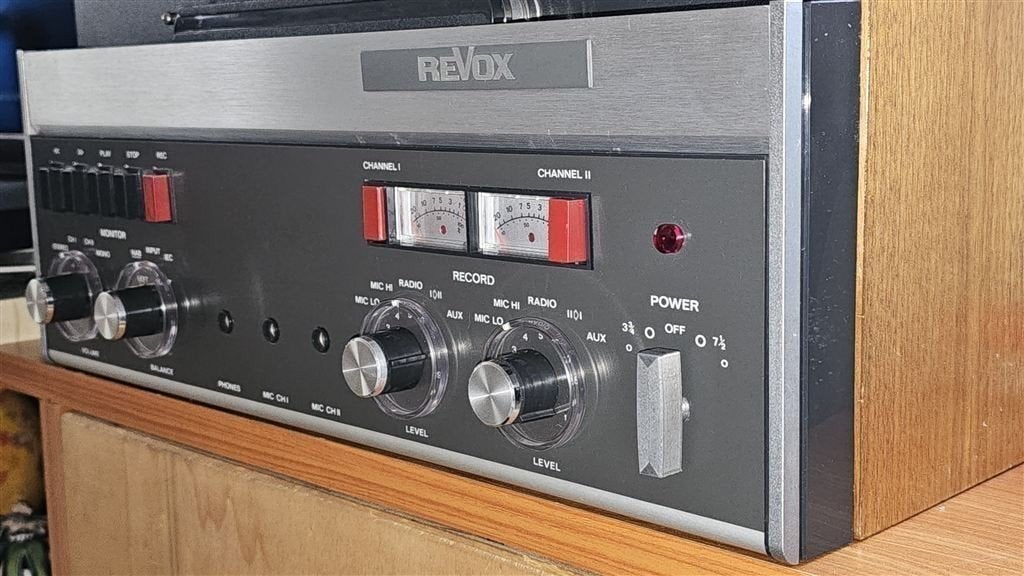 REVOX A77 MARK III & IV speed & powerbutton, Audio, Tv en Foto, Bandrecorders, Verzenden, Bandrecorder