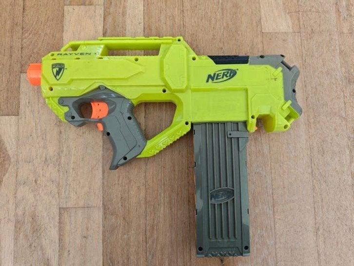 Foto 2 van nerf rayven blaster
