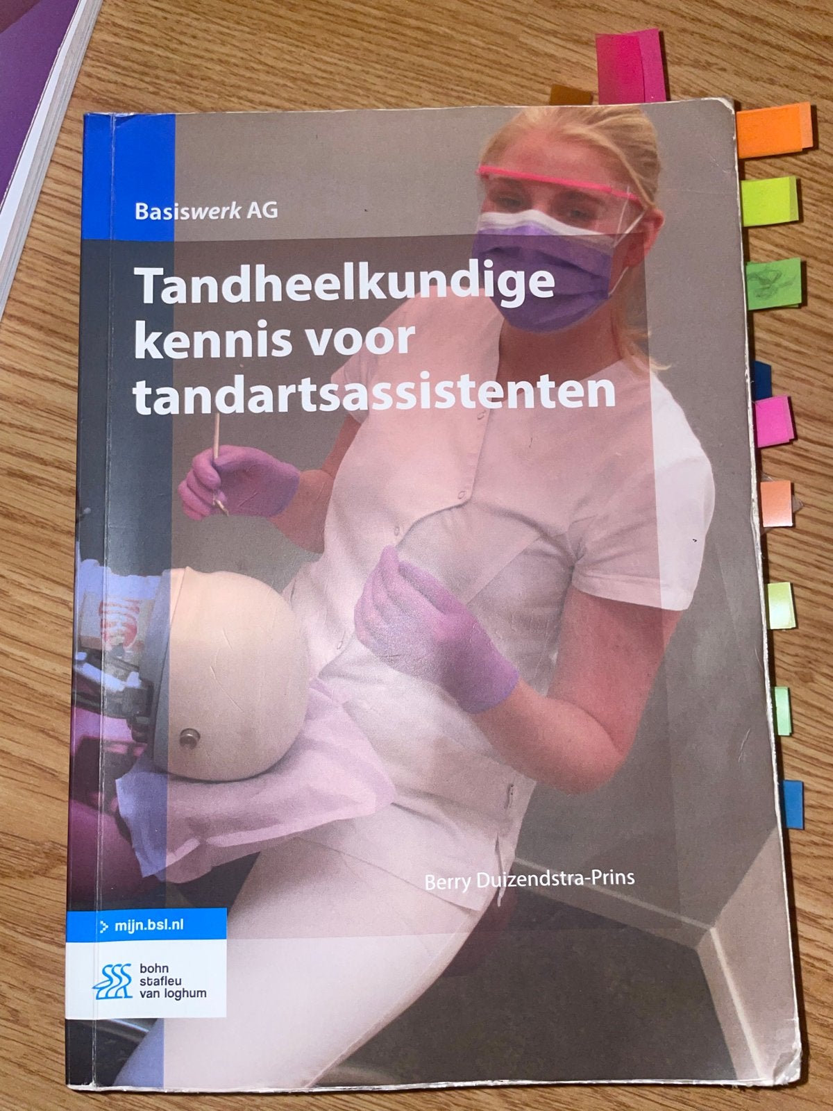 tandartsassistenten boeken, Boeken, Ophalen of Verzenden, Beta, Zo goed als nieuw, MBO