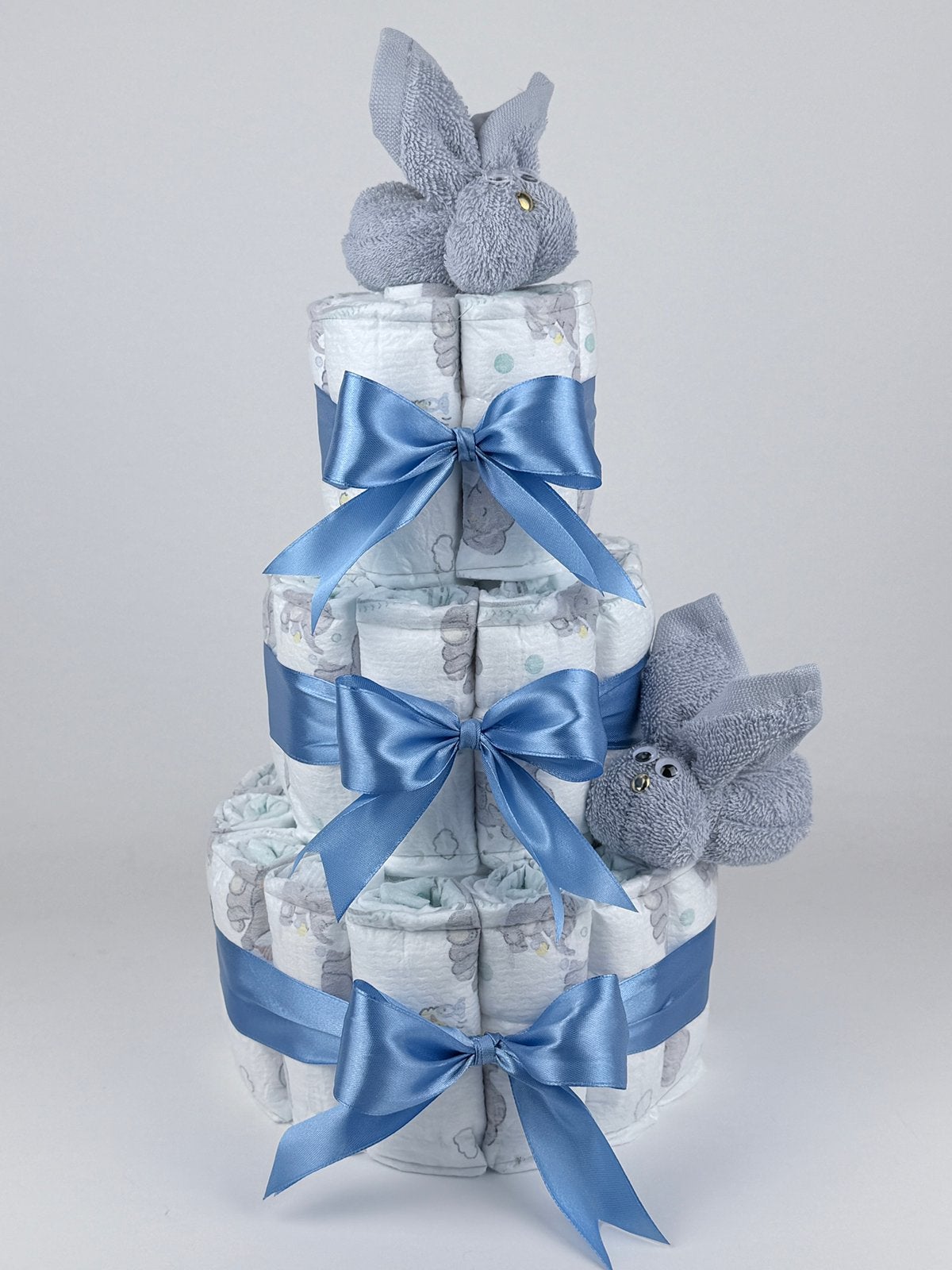 Luiertaart jongen konijnen grijs diep blauw, Ophalen of Verzenden, Nieuw, Kraamcadeau