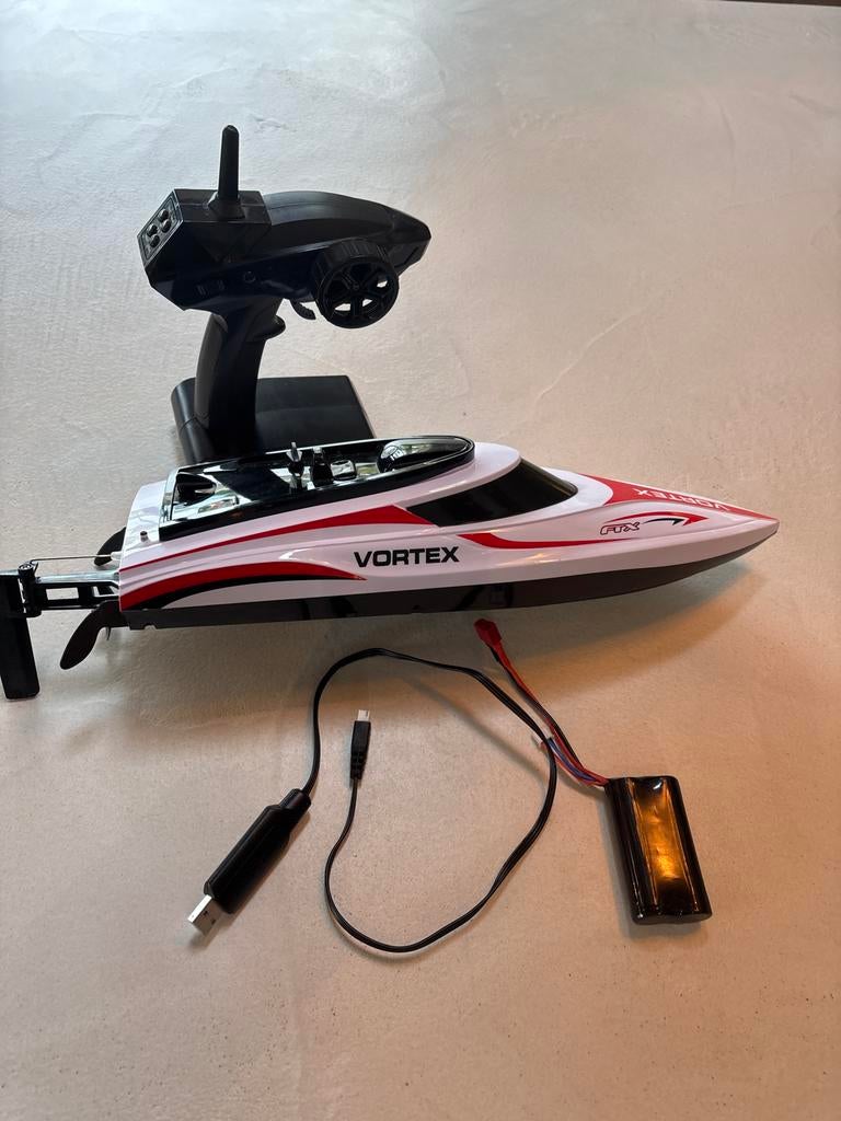 RC Speedboot Vortex met afstandsbediening en accu, Ophalen of Verzenden, Zo goed als nieuw