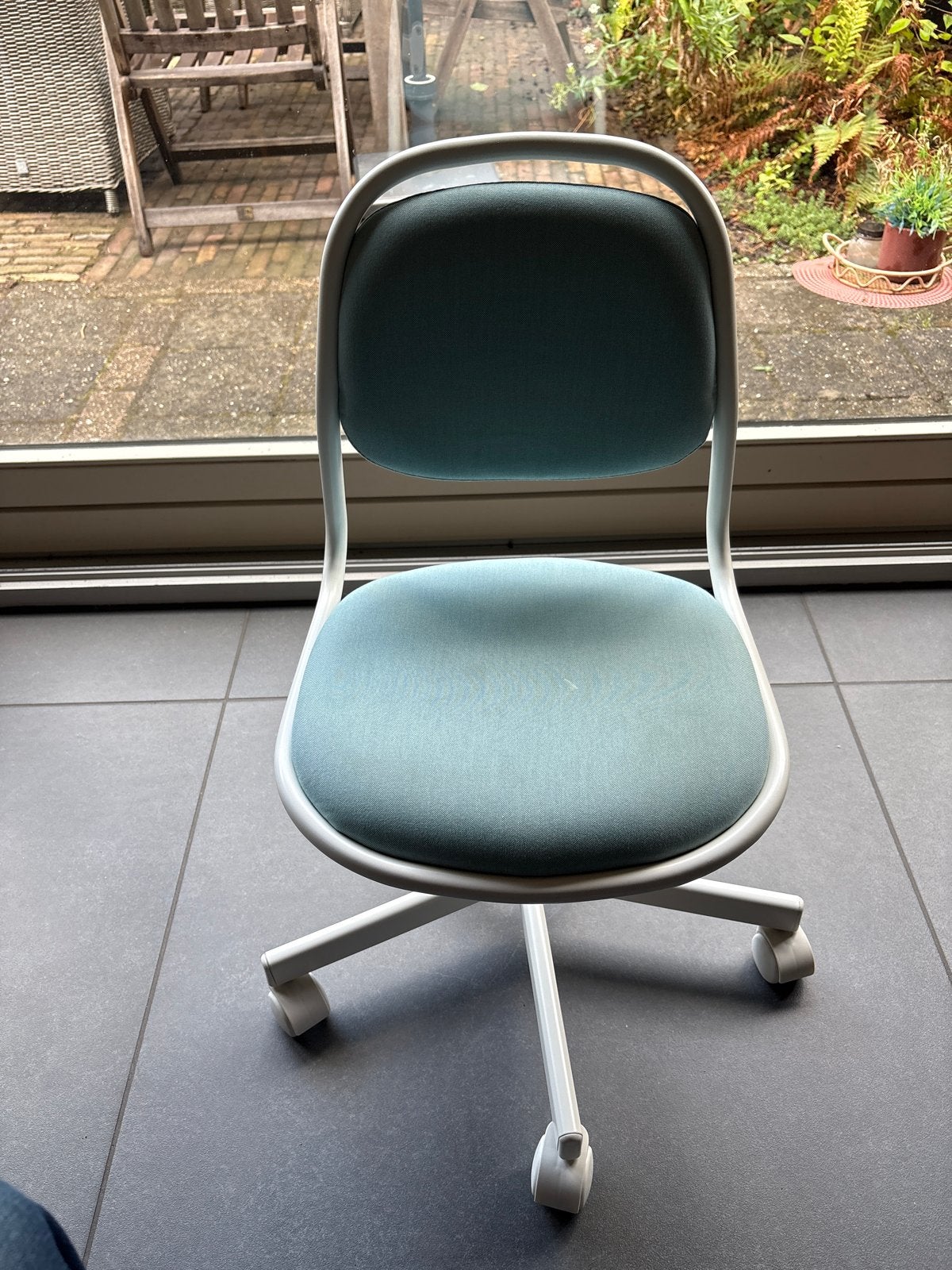 Lichtblauwe kinderbureaustoel op wieltjes orfjall, Ophalen, Gebruikt, Blauw, Bureaustoel