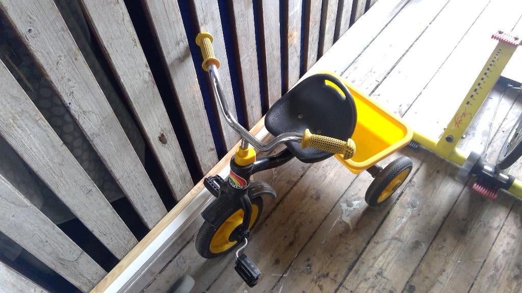 Stoere driewieler te koop voor weinig., Ophalen, Terugtraprem, Verstelbare zitting, Zo goed als nieuw