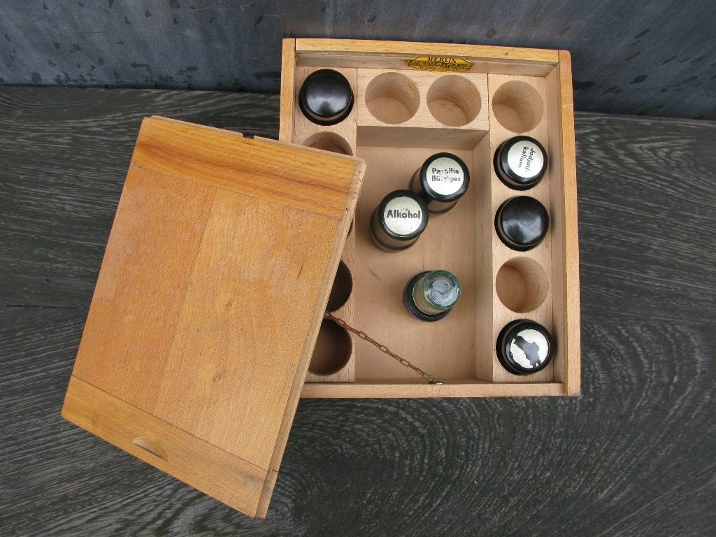 APOTHEKERSKIST DUITS BERLIN HOUT ANTIEK, Ophalen of Verzenden