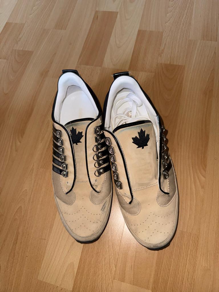 Dsquared2 sneakers - Beige met zwart, Ophalen of Verzenden, Gedragen, Overige kleuren, Sneakers of Gympen