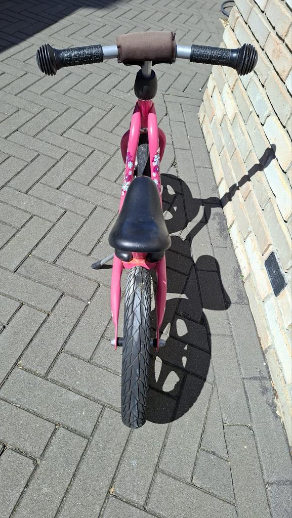 Puky loopfiets roze met bloemetjes, Fietsen en Brommers, Steps, Zo goed als nieuw, Ophalen of Verzenden