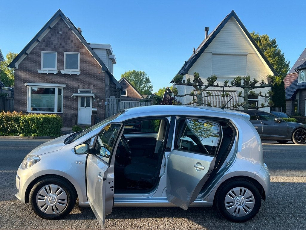 Volkswagen Up! 1.0 move up! BlueMotion DEALER ONDERHOUDEN NA, Voorwielaandrijving, Stof, Gebruikt, 840 kg