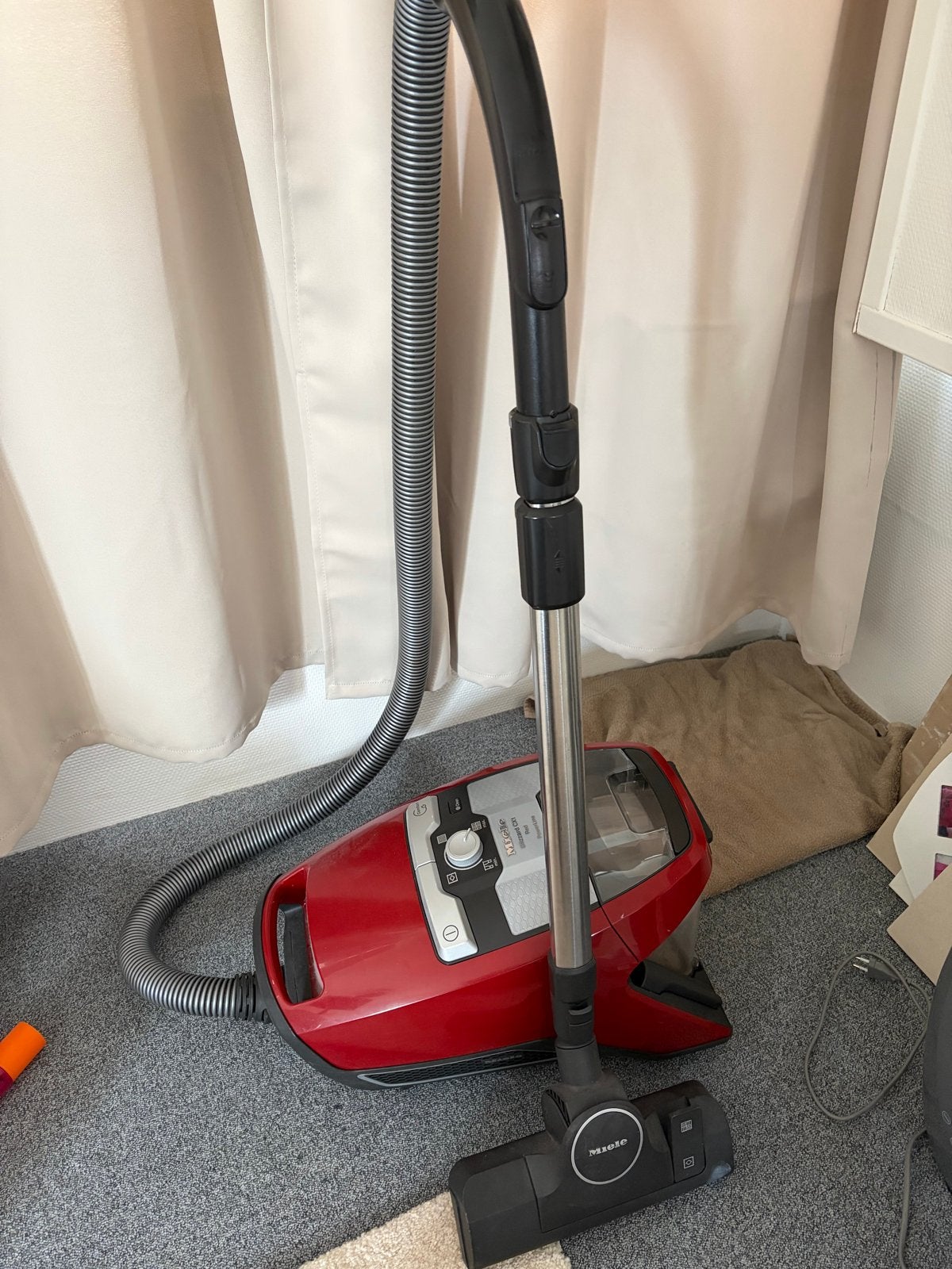 Goedwerkende Miele Blizzard CX1 PowerLine stofzuiger, Ophalen, Gebruikt, Miele, Sledestofzuiger